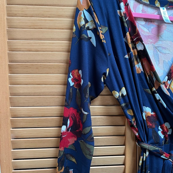 Gorgeous dress - Picture 4 of 8